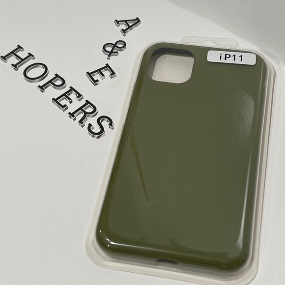 Silicone iPhone 11 case (olive green)